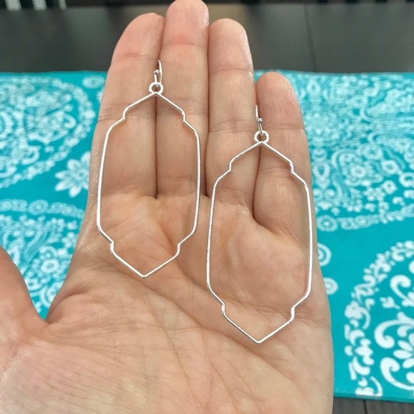 NEW๐๐GEOMETRIC SILVER EARRING๐๐GORGEOUS MODERN - Picture 3 of 8